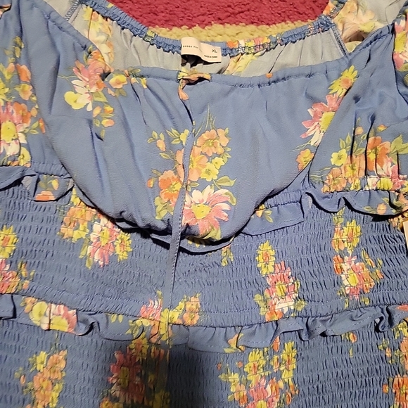 NWT Juniors XL SO Smocked Ruffles Blouse Blue Flower Puff Sleeve Crop Top - Picture 6 of 12